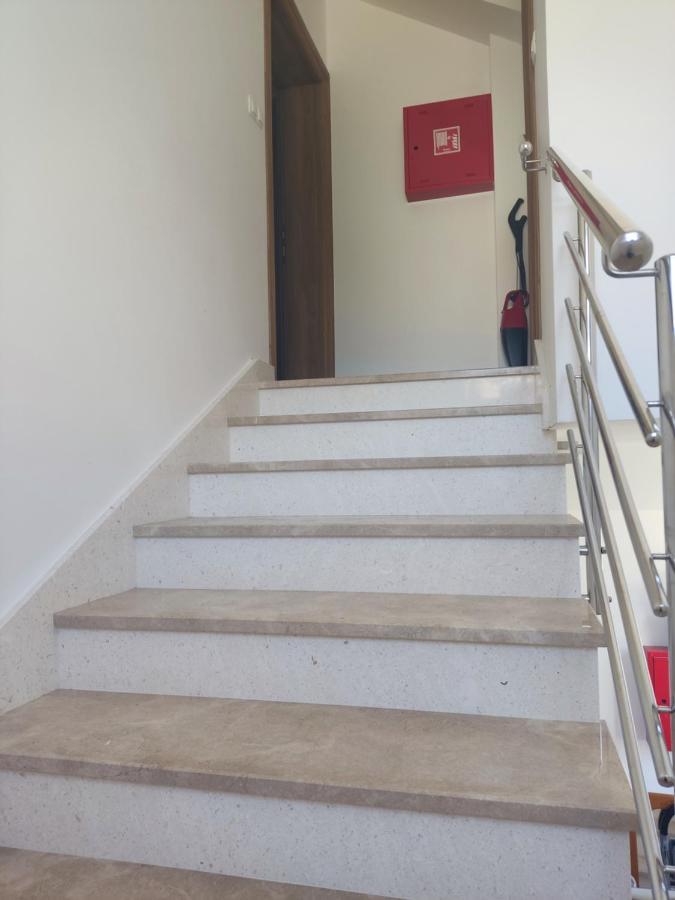 Sunny Attic Apartment With Balcony & Modern City Apartment With Outdoor Area, No Balcony Trogir Dış mekan fotoğraf